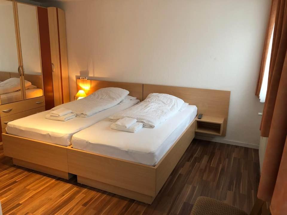 Hotel Kriftelerhof Dış mekan fotoğraf